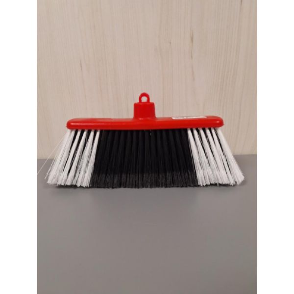 ESCOMBRA UNIVERSAL TRES BARBOSA S/M